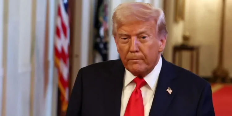 Sabemos que tarifas da China cairão de 145%, diz Trump