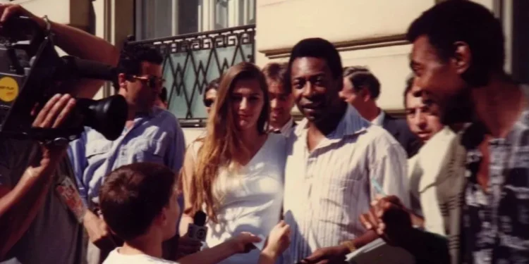 Ilze Scamparini fez “pegadinha” com Pelé na Copa do Mundo de 1990