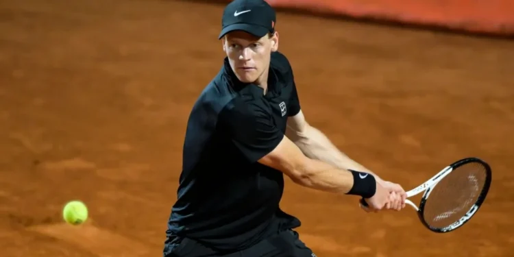 Papa Leão XIV recebe tenista Jannik Sinner em audiência no Vaticano