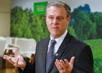 Vamos priorizar o Pronamp [linha que atende médios produtores], afirma ministro Carlos Fávaro — Foto: Mapa/Divulgação