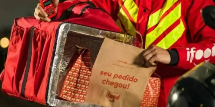 iFood e Uber se unem para compartilhar serviços em aplicativos no Brasil