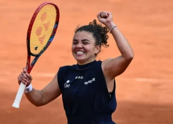 Jasmine Paolini comemora classificação à final do Roma Open • Image Photo Agency/Getty Images
