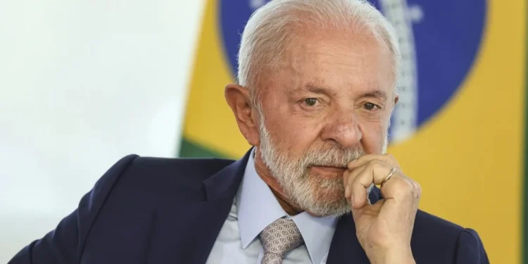 Lula reúne ministros e líderes para discutir CPMI do INSS