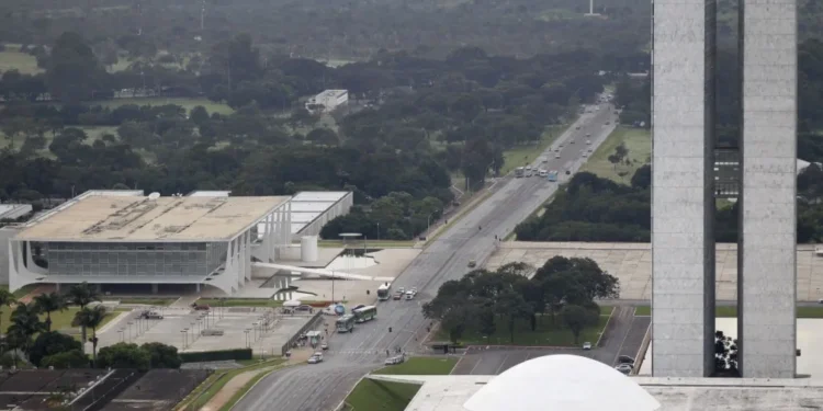 Governo é alertado que CPMI é inevitável e tenta ganhar tempo