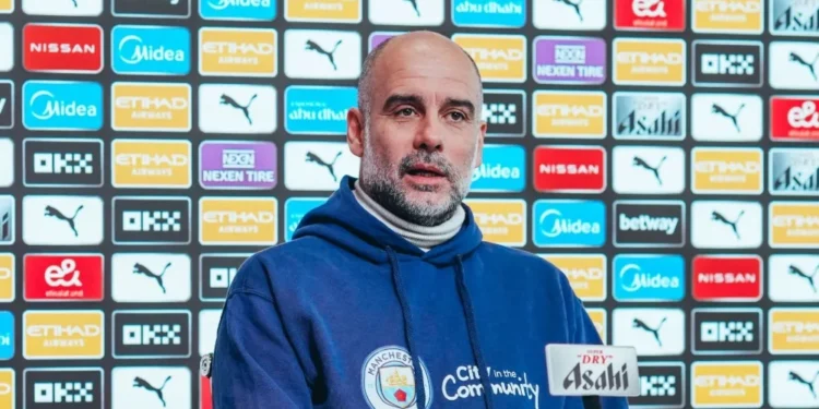 Pep Guardiola, técnico do Manchester City • Divulgação/Manchester City