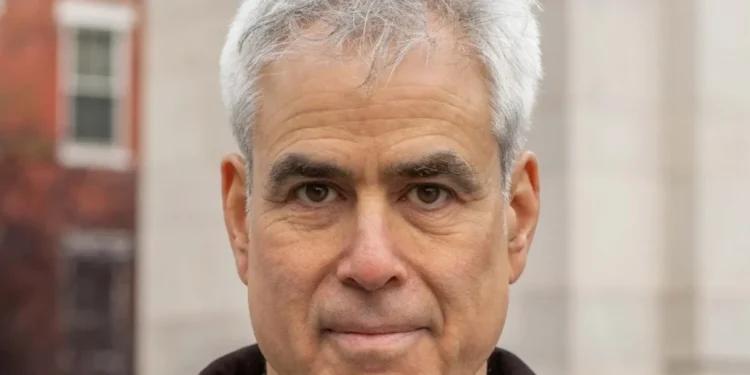 Escritor e psicólogo Jonathan Haidt • Divulgação