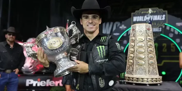 Peão brasileiro alcança virada histórica e conquista tricampeonato mundial de montaria