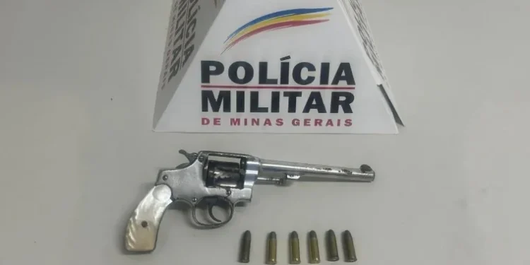 MG: Homem com mais de 80 passagens é preso momentos antes de novo crime