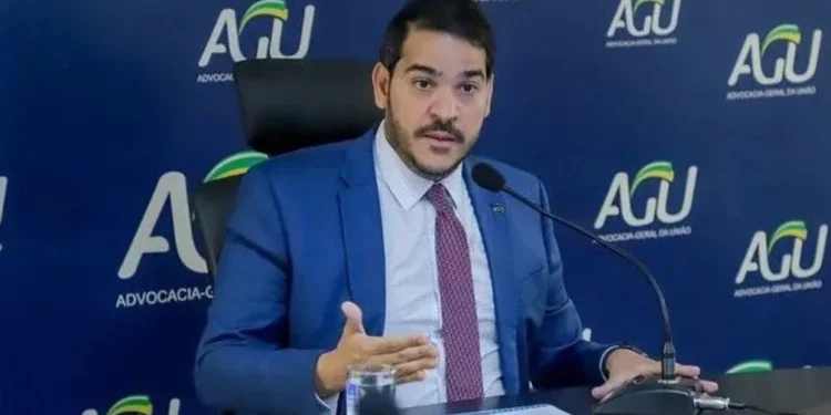 CPMI do INSS pode atrapalhar ressarcimento de descontos, segundo Messias