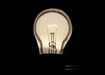 A bandeira verde significa que há condições favoráveis para a geração de energia. Por essa razão, a tarifa não sofre nenhum acréscimo • Marcello Casal Jr./Agência Brasil