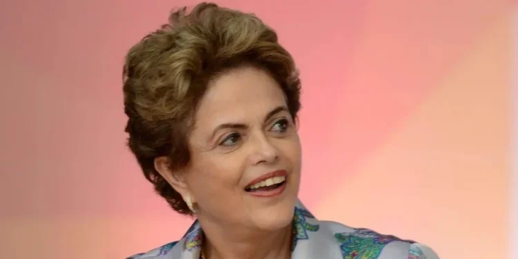 Comissão julga pedido de anistia política a Dilma por violência na ditadura