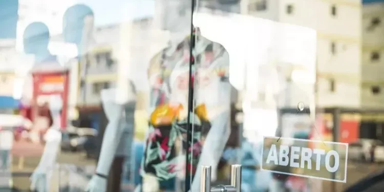 Trabalho no feriado: a corrida do Congresso para impedir medida do governo que dá mais poder aos sindicatos