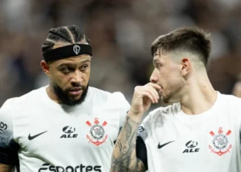 Memphis e Garro trocaram de número no Corinthians • Rodrigo Coca / Corinthians