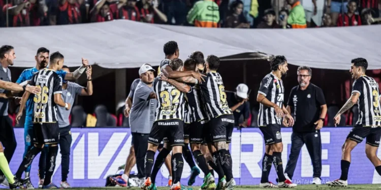 Com Neymar em campo, Santos bate Vitória e encerra jejum sem vencer