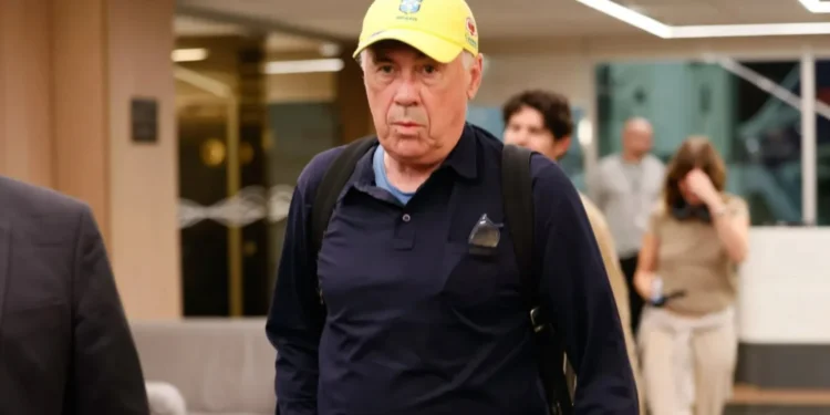 Carlo Ancelotti desembarca no Rio para ser apresentado na Seleção