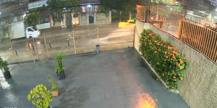 Taxista perde a visão após tampa de bueiro ‘voar’ e carro ser lançado no RJ