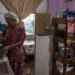 No Brasil, mulheres dedicam o dobro do tempo às tarefas domésticas