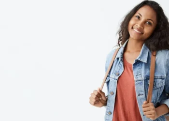 Pré-inscrição contempla estudantes da rede pública de ensino • Freepik