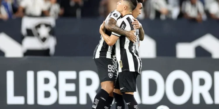 Botafogo repete mística, bate Universidad de Chile e avança na Libertadores