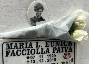 Túmulo de Eunice Paiva • Reprodução/Redes Sociais