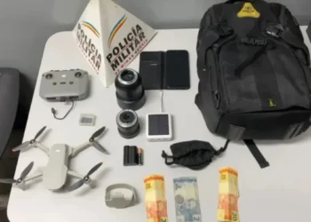 Polícia conseguiu recuperar o material do jornalista • Divulgação