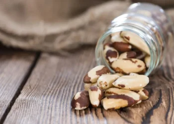 Castanha-do-pará é rica em minerais essenciais e antioxidantes  • Erika Bunea/500px/GettyImages