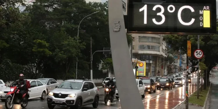 Veja como fica o tempo nas cidades com frente fria hoje (29)