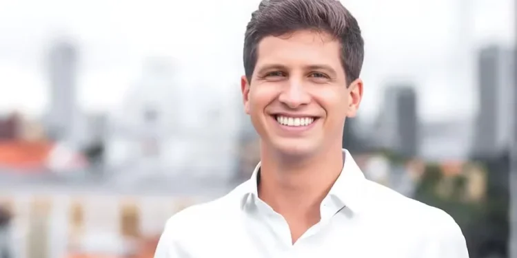 João Campos assume PSB e quer Alckmin com Lula em 2026