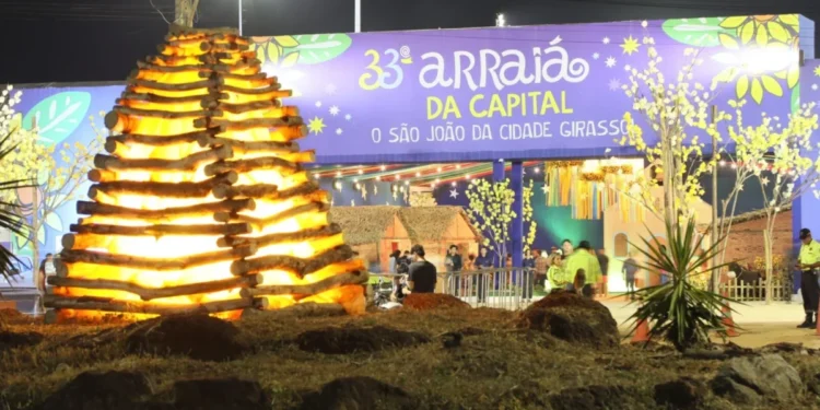 Cenografia do Arraiá da Capital encanta público e valoriza tradições juninas