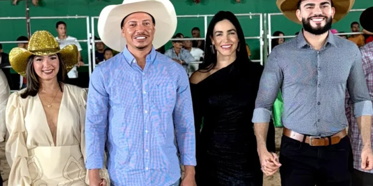 Léo Barbosa prestigia festividade dos 36 anos de Combinado e destaca avanços para o município