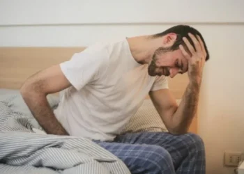 Para quem faz da reclamação um hábito rotineiro, as consequências implicam até em cansaço físico
crédito: Andrea Piacquadio pexels