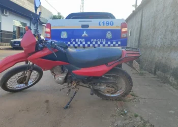 Motocicleta foi furtada/roubada em Araguaína. - Foto: Ascom 3º BPM