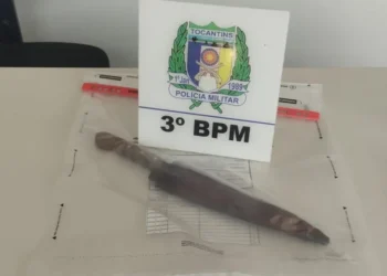 Faca localizada pela PM no local do crime - Foto: Ascom 3º BPM