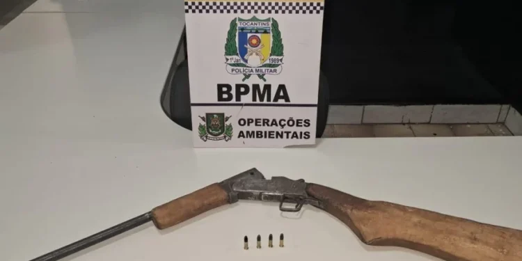 PMTO apreende arma de fogo durante fiscalização no Rio Araguaia na Semana Nacional do Meio Ambiente