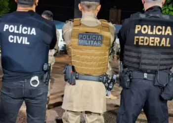 As forças de segurança cumpriram 31 mandados de busca e apreensão e 5 mandados de prisão