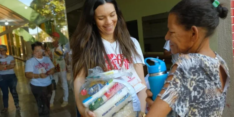 Mulheres da região norte da Capital são atendidas com diversos serviços da Prefeitura de Palmas e Instituto Love Together Brasil
