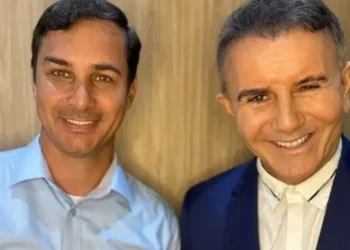 Com prisão preventiva do prefeito Eduardo, Pastor Carlos Velozo assume a Prefeitura