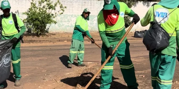 Força-tarefa com serviços de infraestrutura é intensificada em quadras da região norte de Palmas
