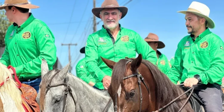 Amélio Cayres participa da 35ª Cavalgada de Araguaína e destaca PL quecria Região Metropolitana