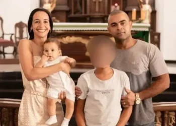 Adolescente queria viajar para o Mato Grosso do Sul para encontrar uma garota com quem mantinha um relacionamento virtual; impedido pelos pais, matou a família • Reprodução