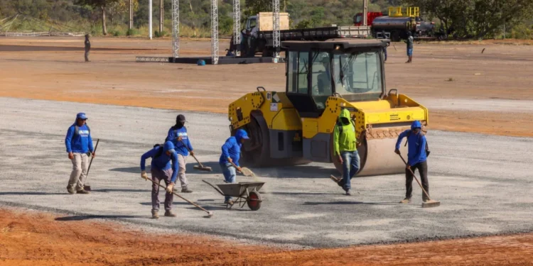 Estacionamento do Estádio Nilton Santos é ampliado para melhor acomodar estrutura do Arraiá da Capital