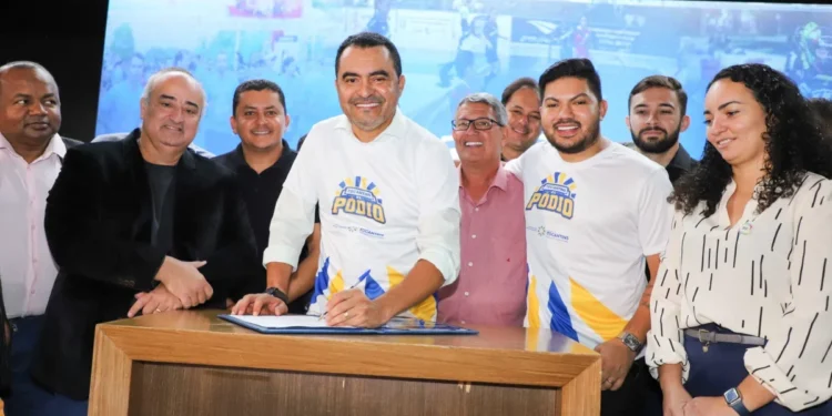 O governador Wanderlei Barbosa lança o programa Tocantins no Pódio, iniciativa voltada à valorização do esporte em todas as faixas etárias nos 139 municípios do estado (Antonio Gonçalves/Governo do Tocantins)