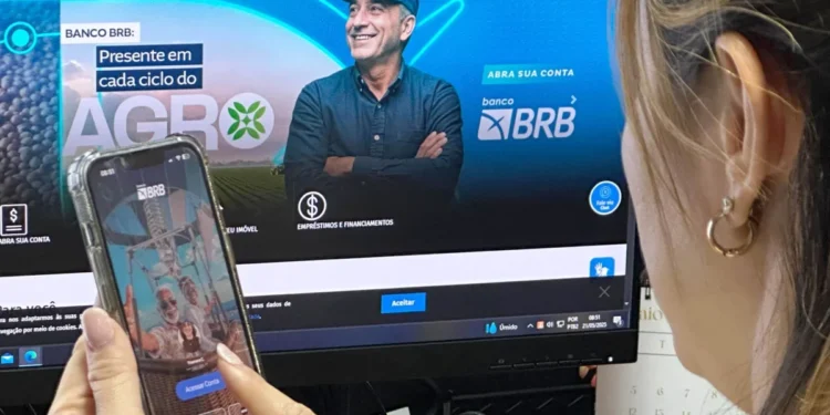 Servidores públicos
estaduais receberão salários pelo BRB a partir deste mês de junho - Antônio Gonçalves/Governo
do Tocantins