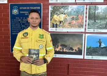 Servidor do Naturatins tem trabalho fotográfico publicado em livro que retrata a atuação dos brigadistas no combate aos incêndios