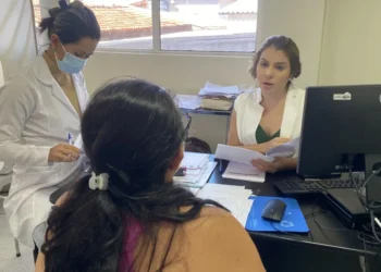 Equipe médica em atendimento - 
Foto: Gláucia Mendes/governo do Tocantins