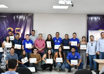 Governo do Tocantins entrega tablets para defesa agropecuária durante curso de vigilância em febre aftosa