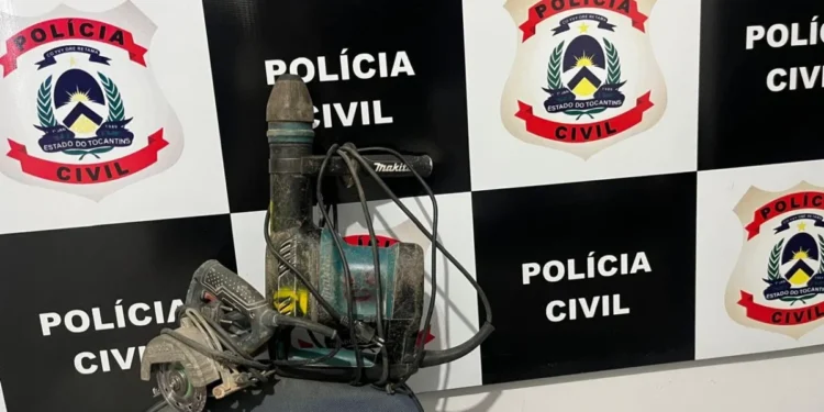 Parafusadeira, tipo martelete, e uma serra mármore foram furtados de obra - Divulgação PC/TO