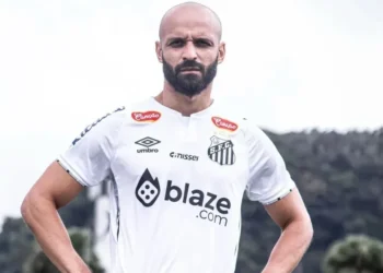 Thaciano é o novo reforço do Santos • Raul Baretta / Santos FC