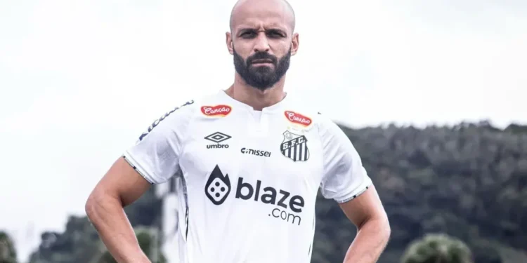 Santos segura atacante após sondagens do Athletico-PR e clubes da Série A