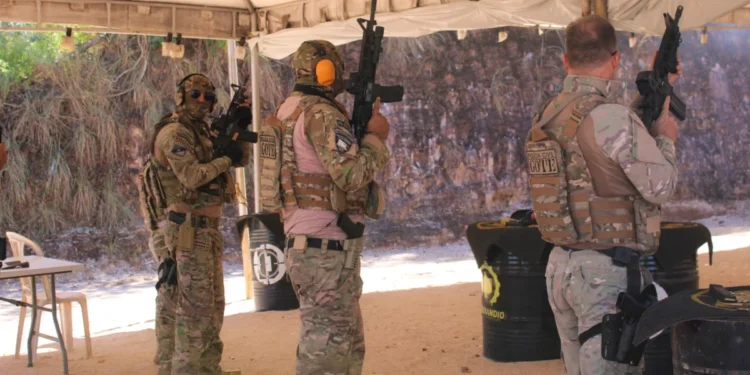 Grupo de Operações Táticas Especiais realiza treinamento com foco na atualização e aperfeiçoamento das técnicas operacionais